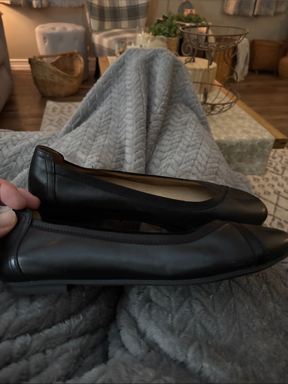 Vionic Black Leather Women's Ballet Flats - Picture 8 of 11